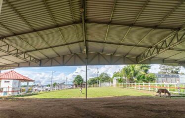 Caballeriza en Pavones