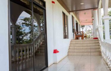 Caballeriza en Pavones