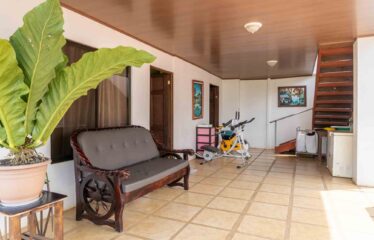 Caballeriza en Pavones