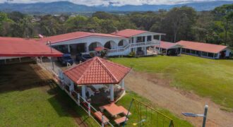 Caballeriza en Pavones