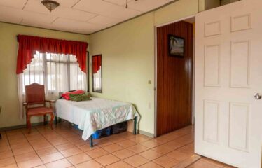 Casa en Barrio Santa Cecilia