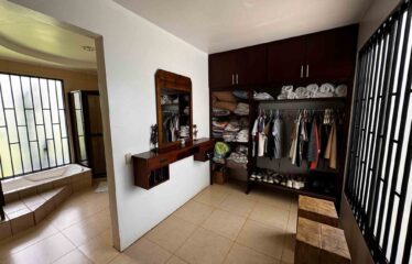 Casa Barrio El Hoyón