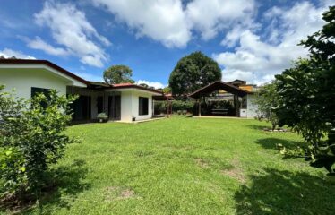 Casa Barrio El Hoyón