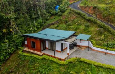 Propiedad con dos casas para retiro o inversión en Airbnb