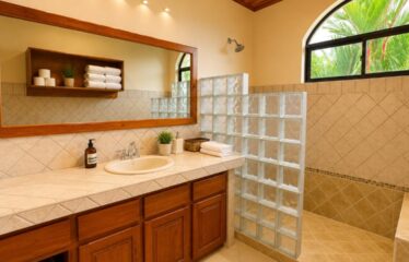🌴 Exclusiva Casa Tropical en Venta en Hermosa Palms, Playa Hermosa | Comunidad Frente al Mar 🌊🏡