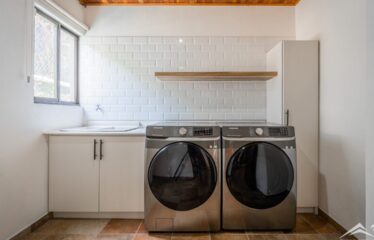 Casa Nilu – Casa con piscina privada y negocio de Airbnb activo en Playa Hermosa