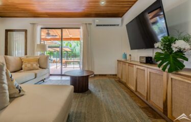 Casa Nilu – Casa con piscina privada y negocio de Airbnb activo en Playa Hermosa