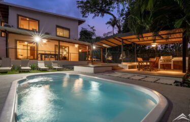 Casa Nilu – Casa con piscina privada y negocio de Airbnb activo en Playa Hermosa