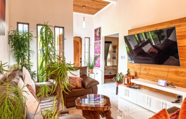 Villa Atardecer en Venta | Santa Cruz, Pérez Zeledón